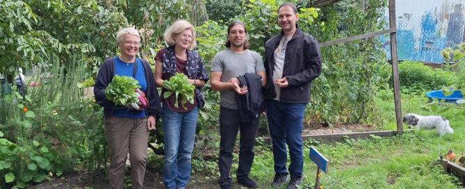 Ehrenamtliche Gartenhelfer