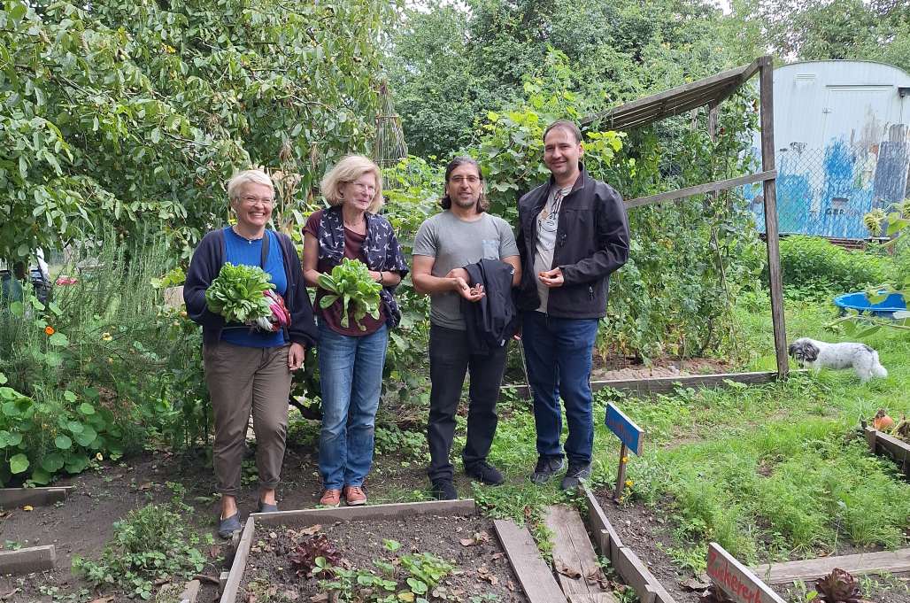 Ehrenamtliche Gartenhelfer