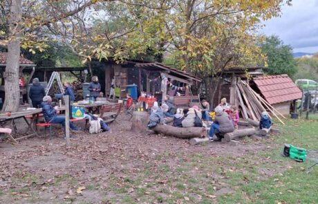 threema-20251026-152517036 Saisonabschluss 2025 mit Stockbrot, Kuchen und gespresstem Apfelsaft